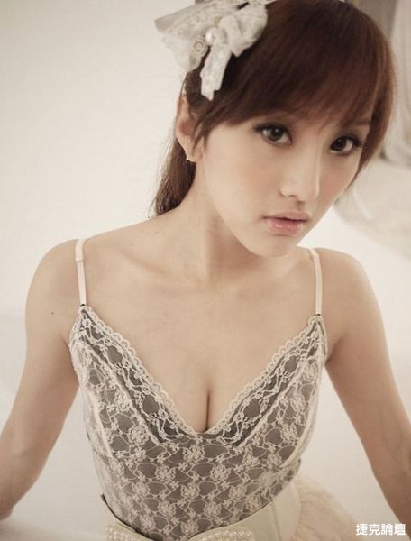 130526uu235tt9o1zkzont.jpg