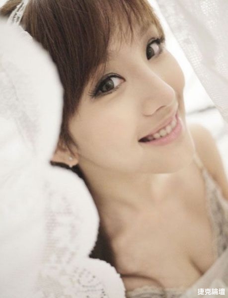 1305277z0kzj0xxskt700j.jpg