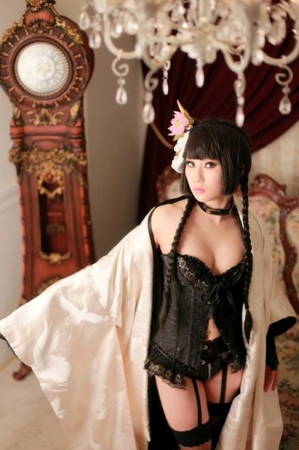 Pinup-002.jpg