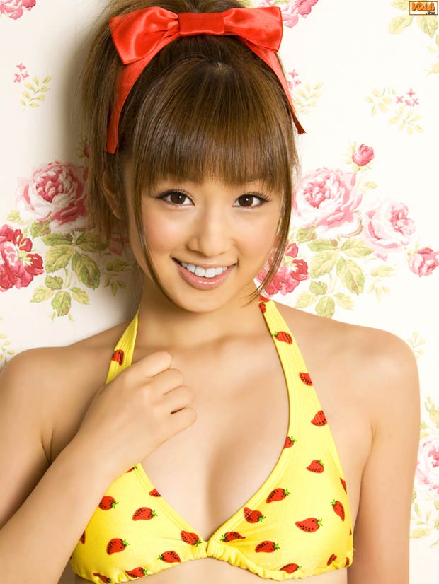 yuko-ogura-4.jpg