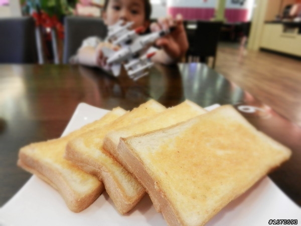mobile01-600d89ce473071a8feead44120d2bdce.jpg
