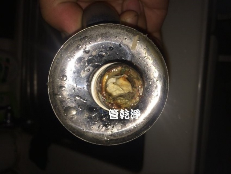 清洗水管, 水管清洗, 熱水管堵塞, 熱水忽冷忽熱, 水管清潔