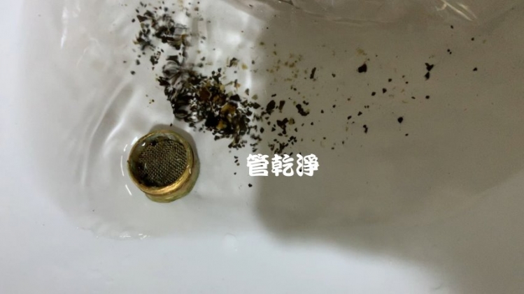 洗水管 龍頭流出七彩水？ 新竹 香山 麗山街 水管清洗 (管