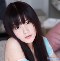 電眼美女 任斯璐