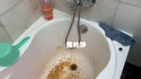 龍頭流出棕色髒水.. 台北 信義 基隆路 洗水管 (管乾淨)