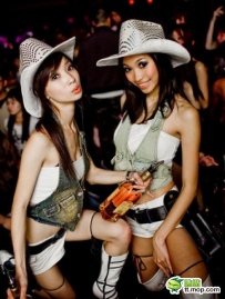 各地夜店妖艶姐妹花