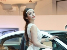養眼美女車模性感寫真