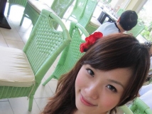 口愛正妹~何師奶~養眼比基尼[8P]