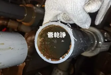 這洗的不是溫泉.. 是泥漿派對.. 宜蘭 礁溪 德陽路 洗溫泉管路 (管乾淨)