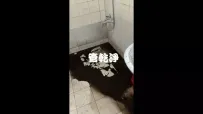 家裡挖到石油.. 台中 豐原 三和路 水管清洗 (管乾淨)